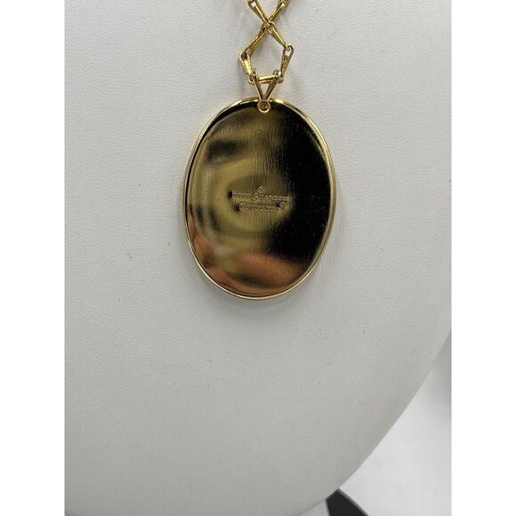 Reed & Barton Damascene Orange flowers Oval Pendant Gold Tone Necklace - Picture 10 of 13